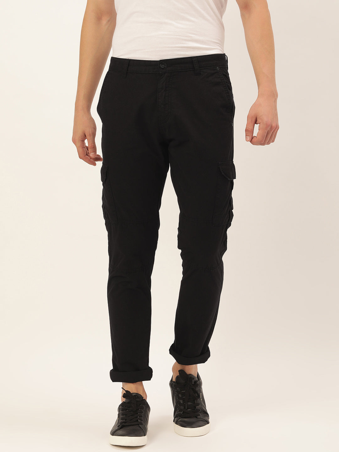 Men Black Slim Fit Solid Cargo Trouser