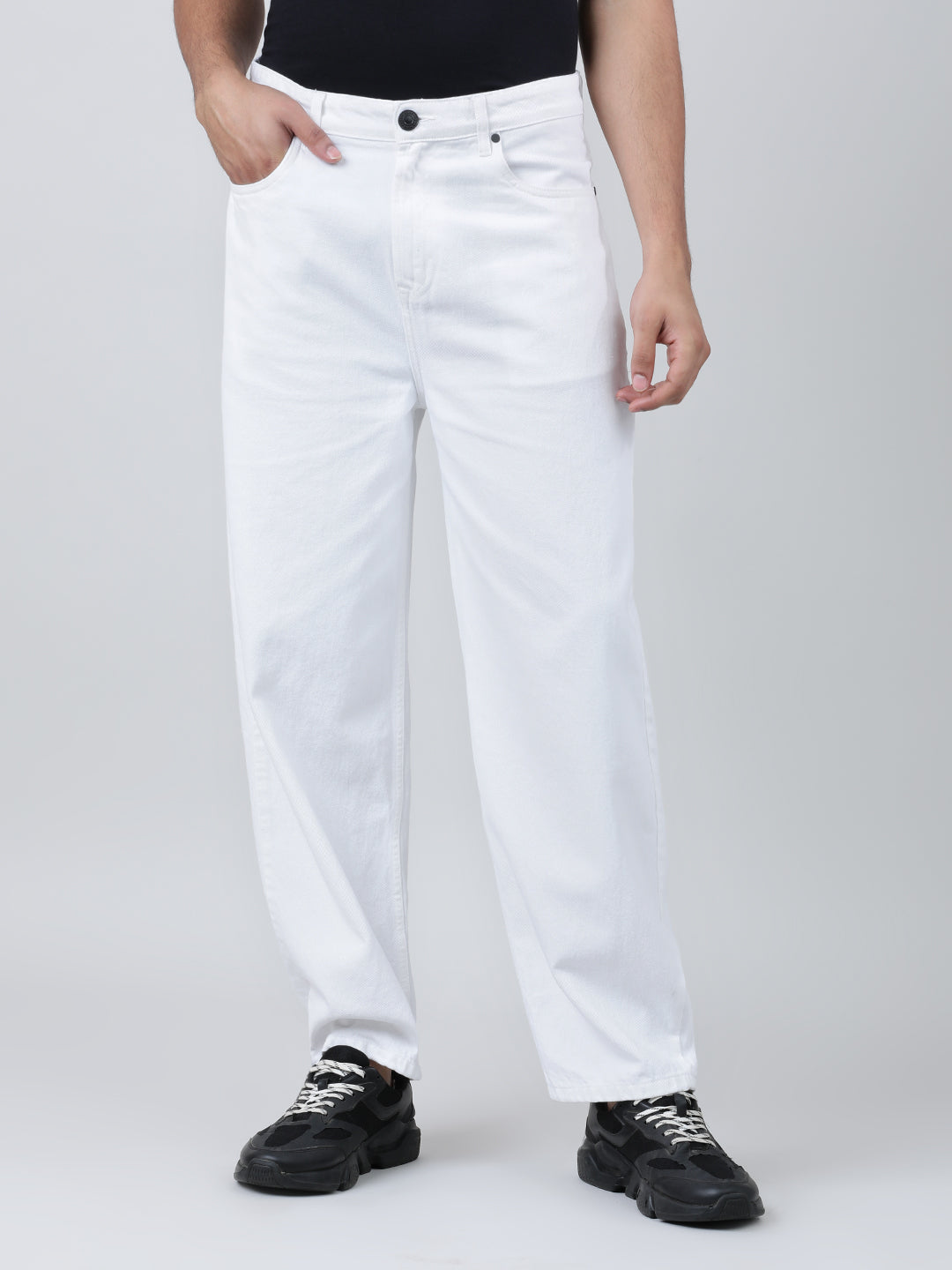 Men White Rigid Baggy Fit Solid Jeans