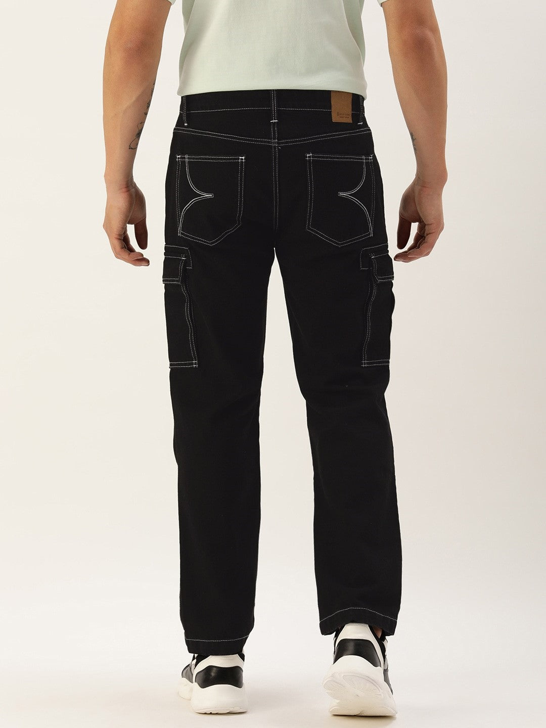 Men Black Relaxed Fit Solid Cargo Jeans