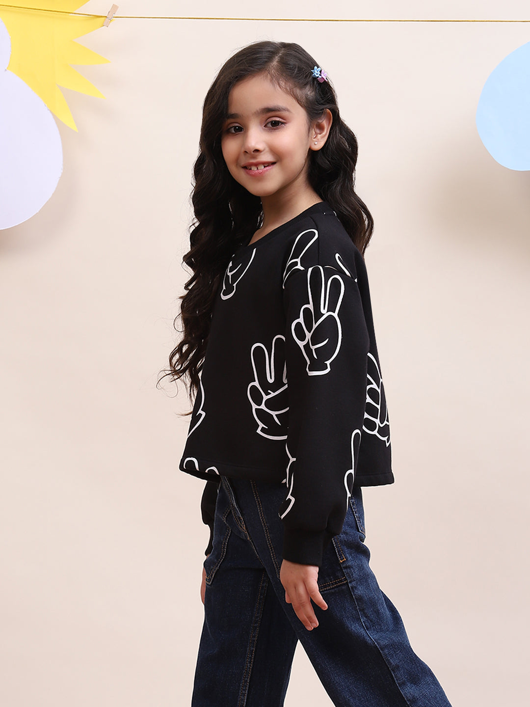 Unisex' Black Graphic Sweatshirt with Fun Hand Print - Stylish & Comfortable