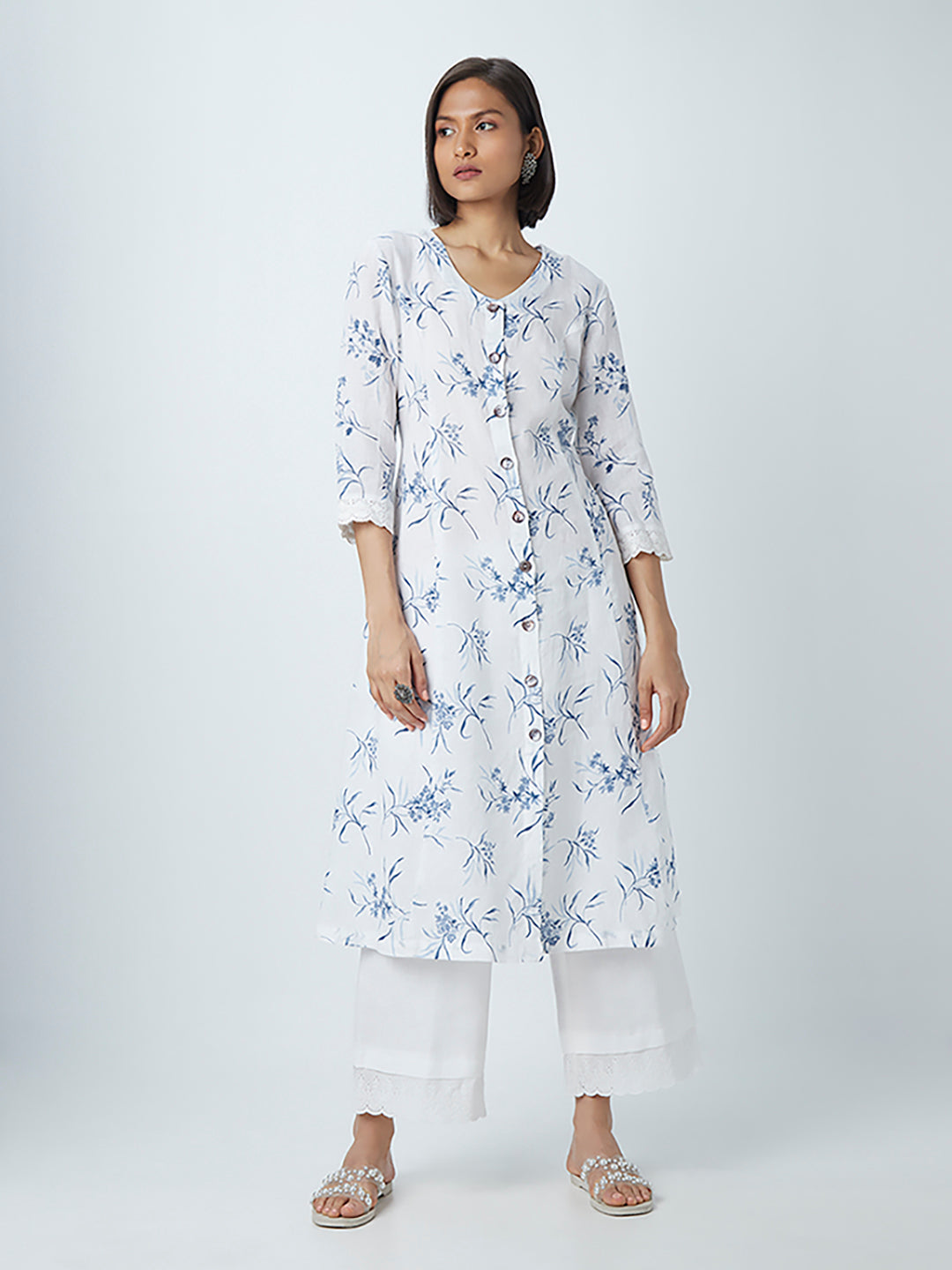 Zuba White Scalloped Pattern Blended Linen Palazzos