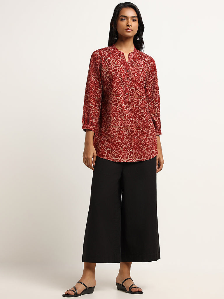 Utsa Red Paisley Printed Kurti