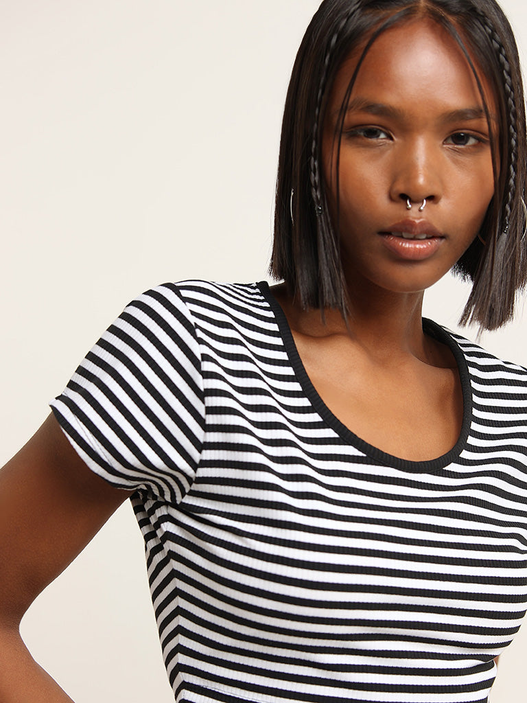 Nuon Black & White Striped Crop Top