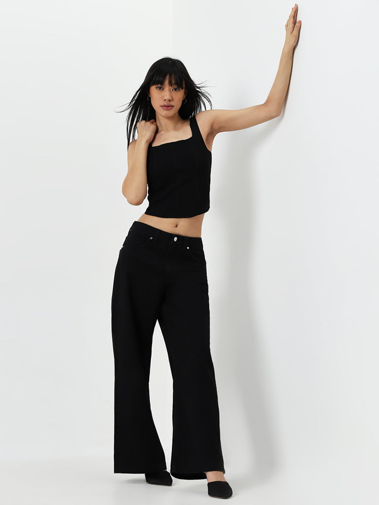 Nuon Black Panel Detailed Crop Top