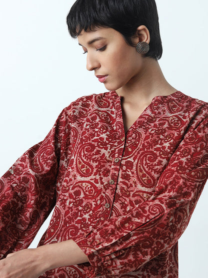 Utsa Red Paisley Design Straight Kurti