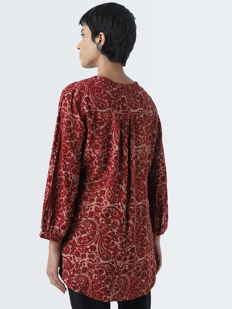 Utsa Red Paisley Design Straight Kurti