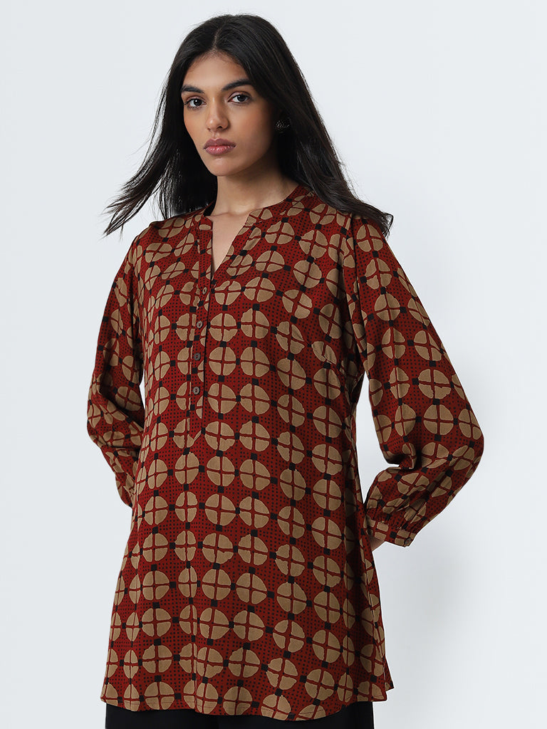 Utsa Red Geometric Design Straight Cotton Kurti