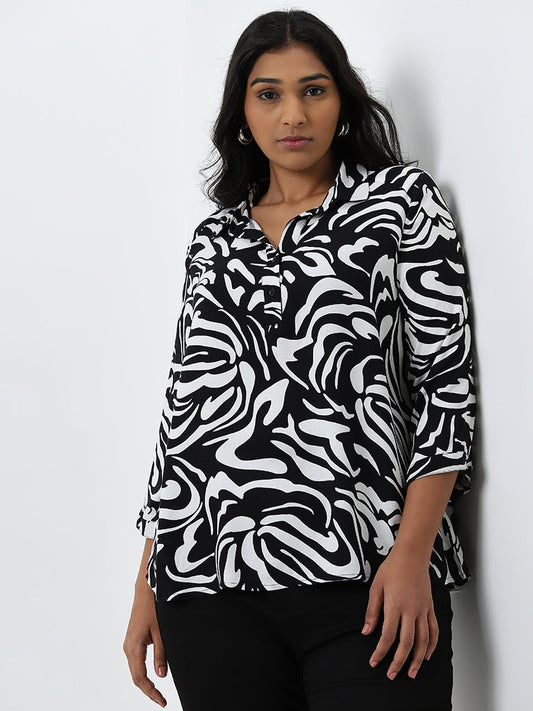 Gia Black & White Abstract Printed Blouse