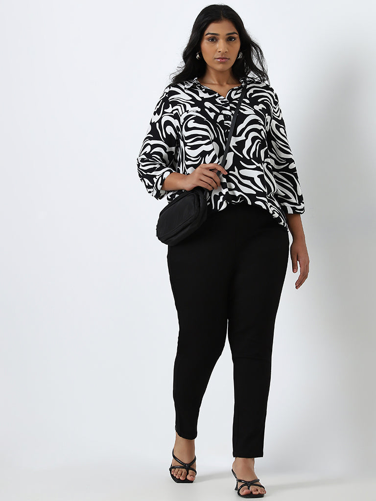 Gia Black & White Abstract Printed Blouse