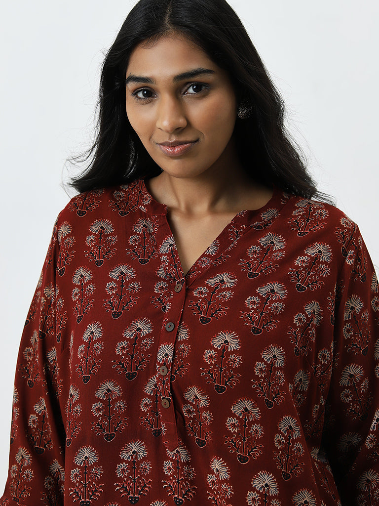 Diza Maroon Floral Printed A-Line Kurti