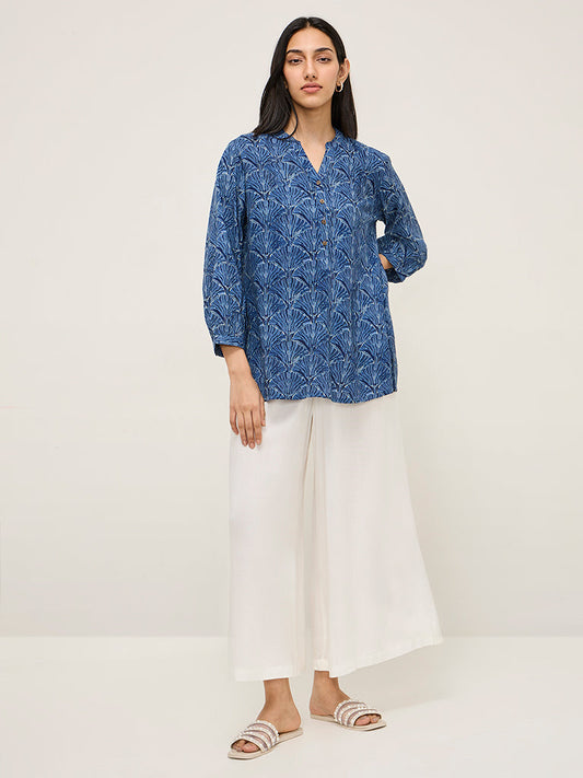 Utsa Indigo Leaf Printed Straight Kurti