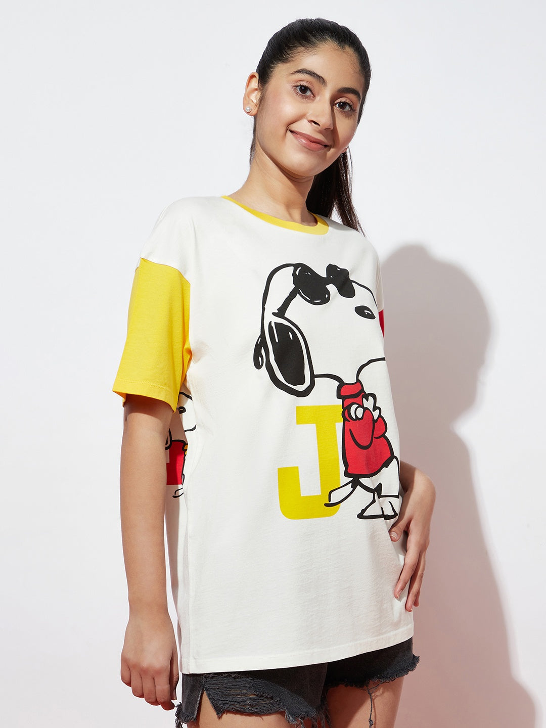 Teen Girls Peanuts Tshirt