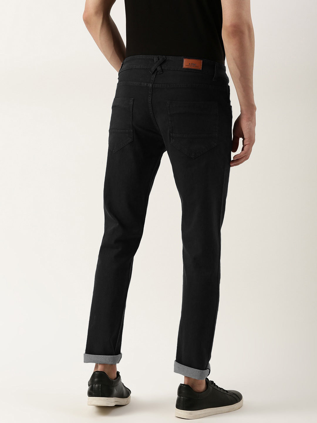 Men Black Slim Fit Solid Jeans