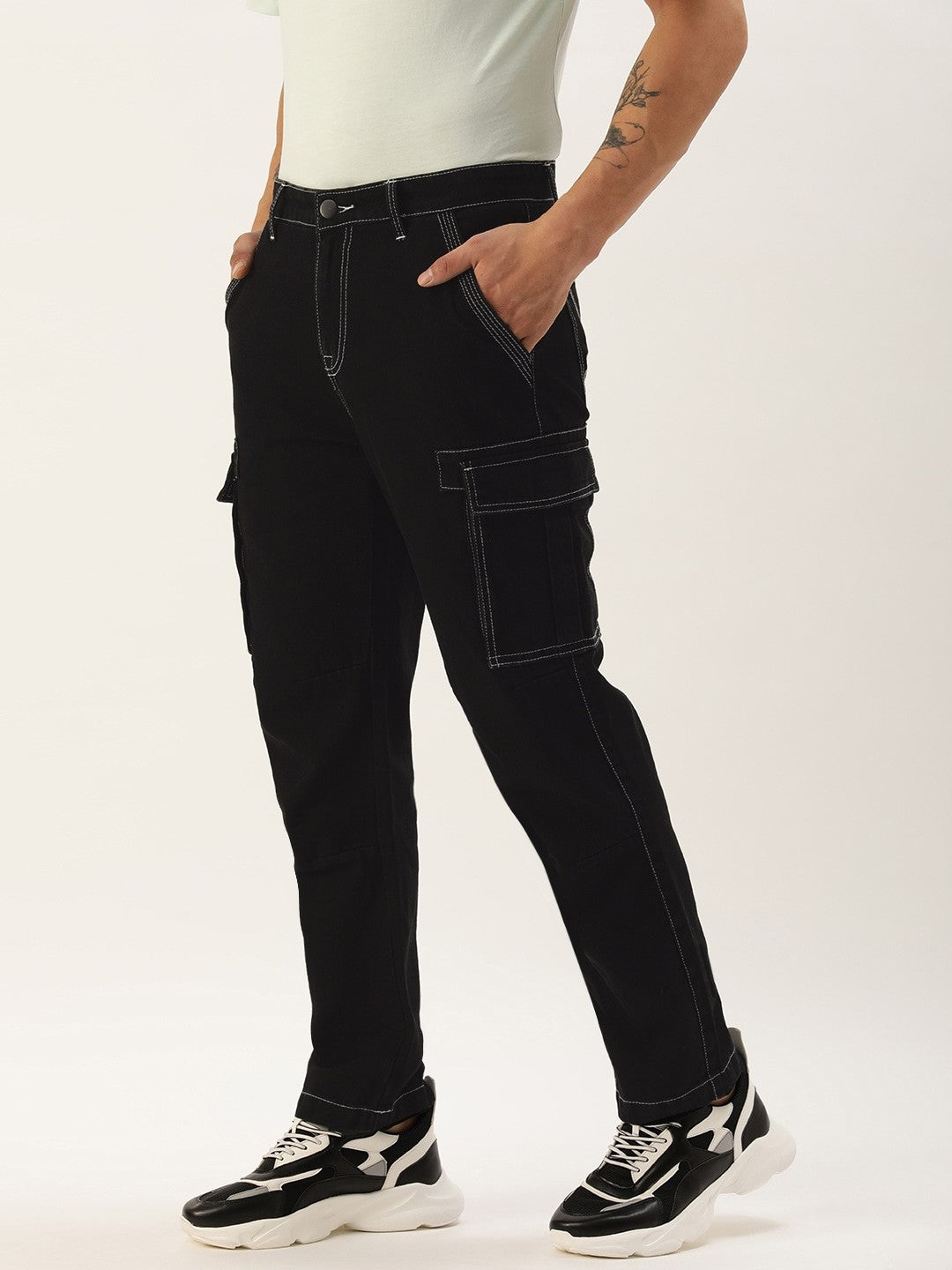 Men Black Relaxed Fit Solid Cargo Jeans