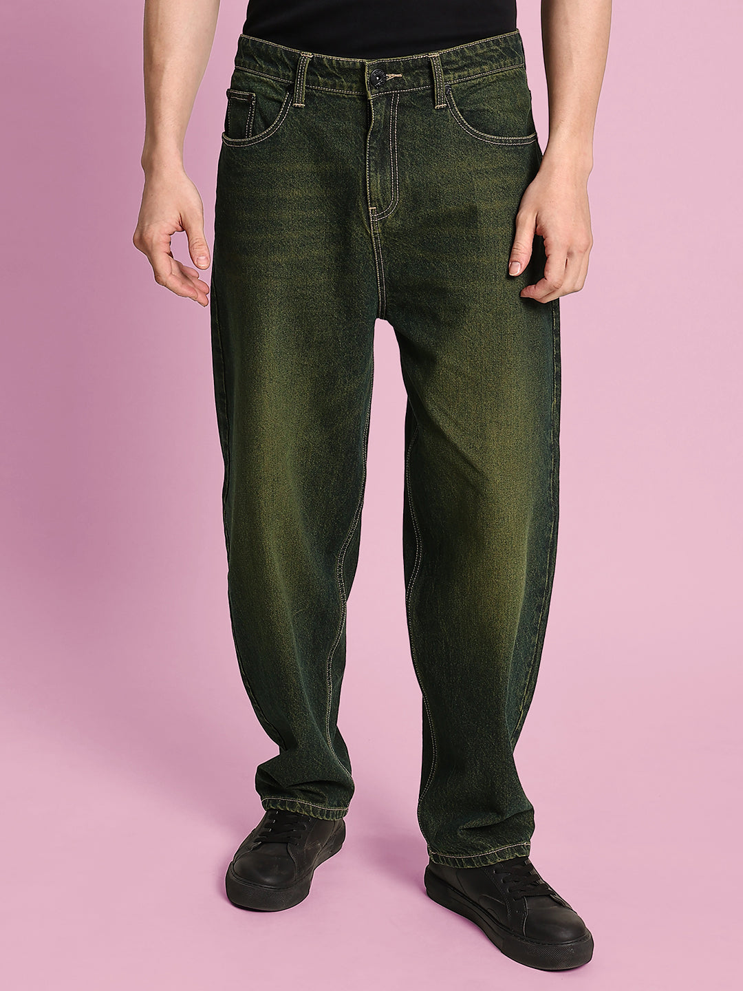 Men Green Tinted Baggy Fit Washed Jeans