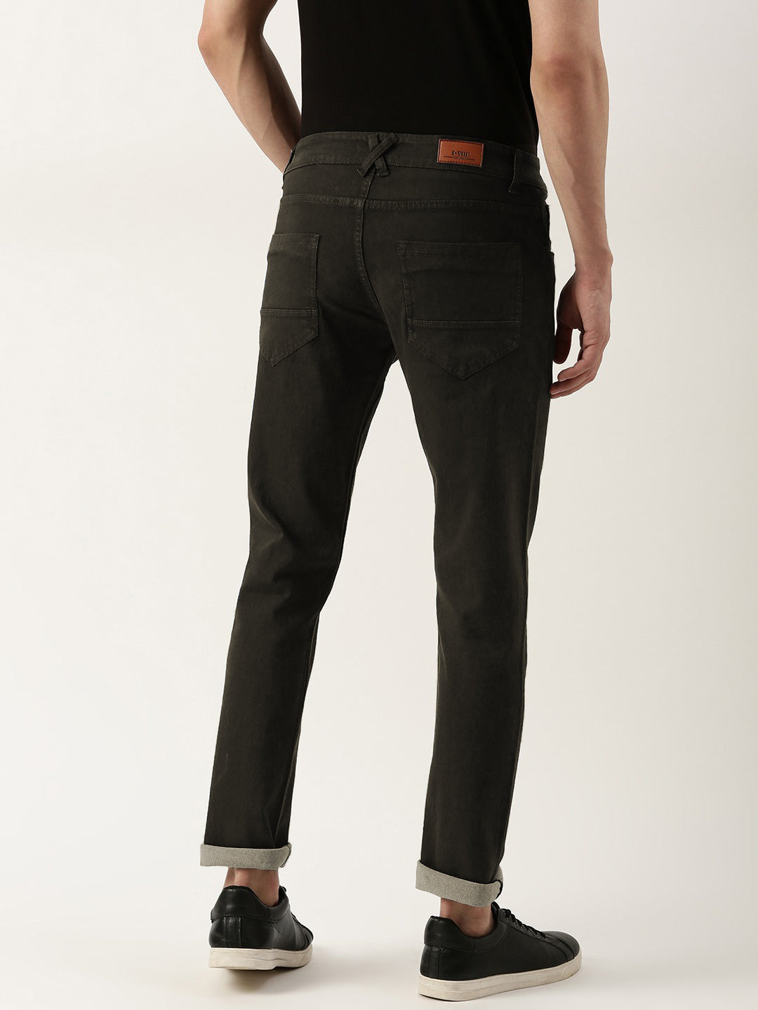 Men Brown Slim Fit Solid Jeans