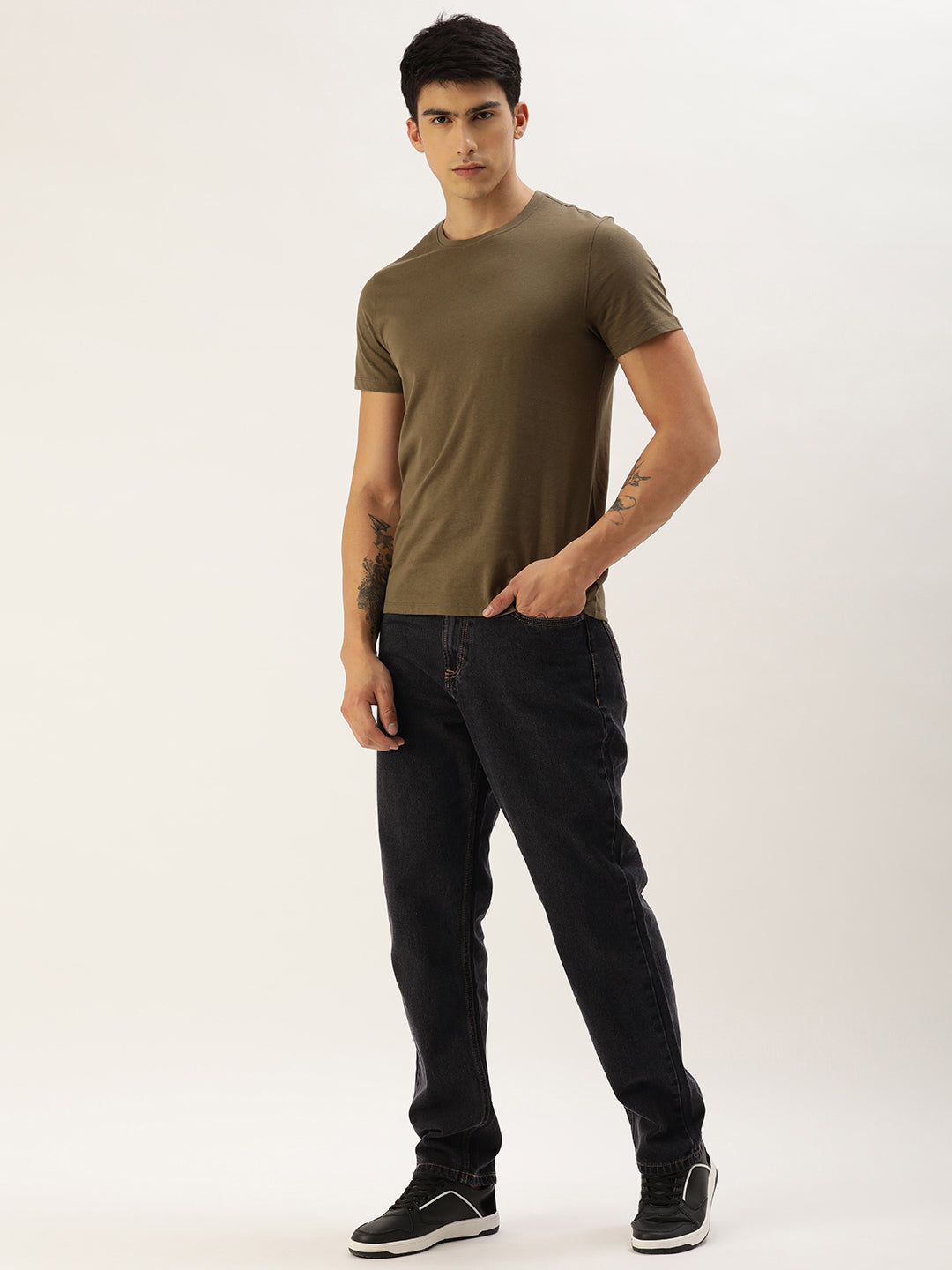 Men Charcoal Straight Fit Solid Jeans