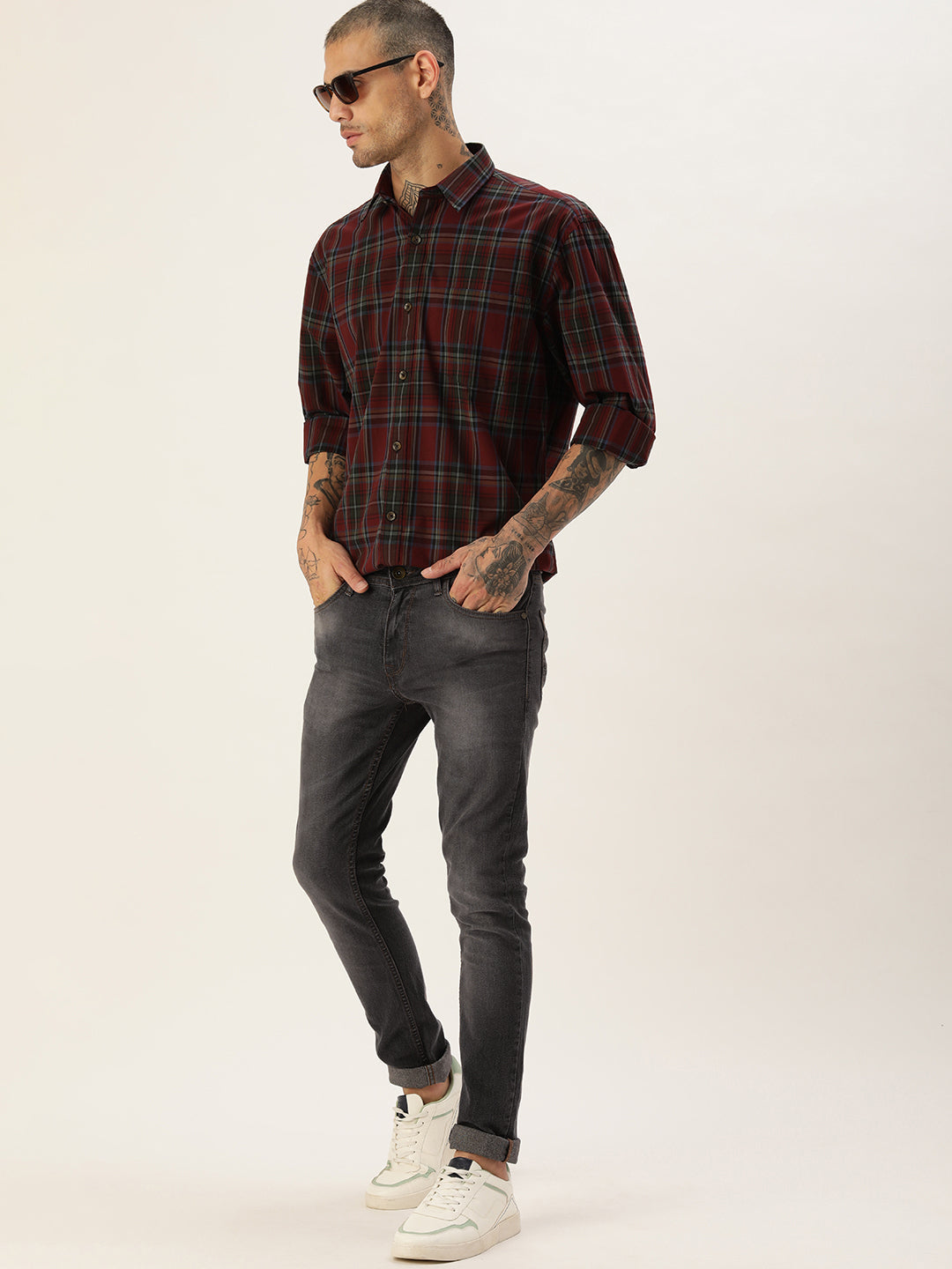 Men Grey Skinny Fit Solid Jeans