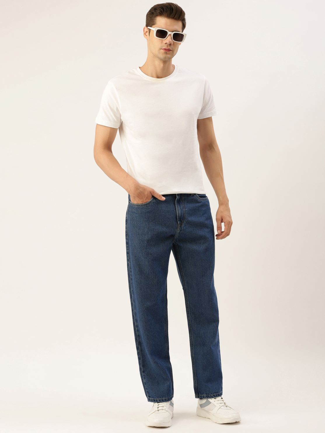 Men Blue Relaxed Fit Solid Jeans