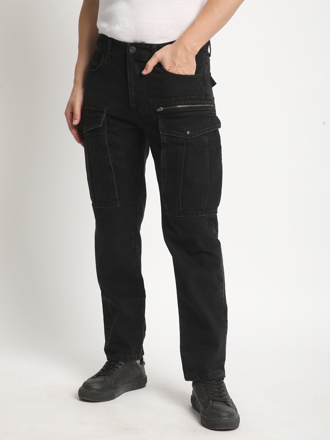 Men Charcoal Grey Relaxed Fit Solid Cargo Jeans