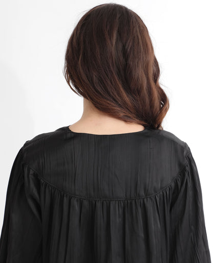 Rareism Women Agathe Black Polyester Fabric Full Sleeves Tie-Up Neck Balloon Sleeve Relaxed Fit Plain Top