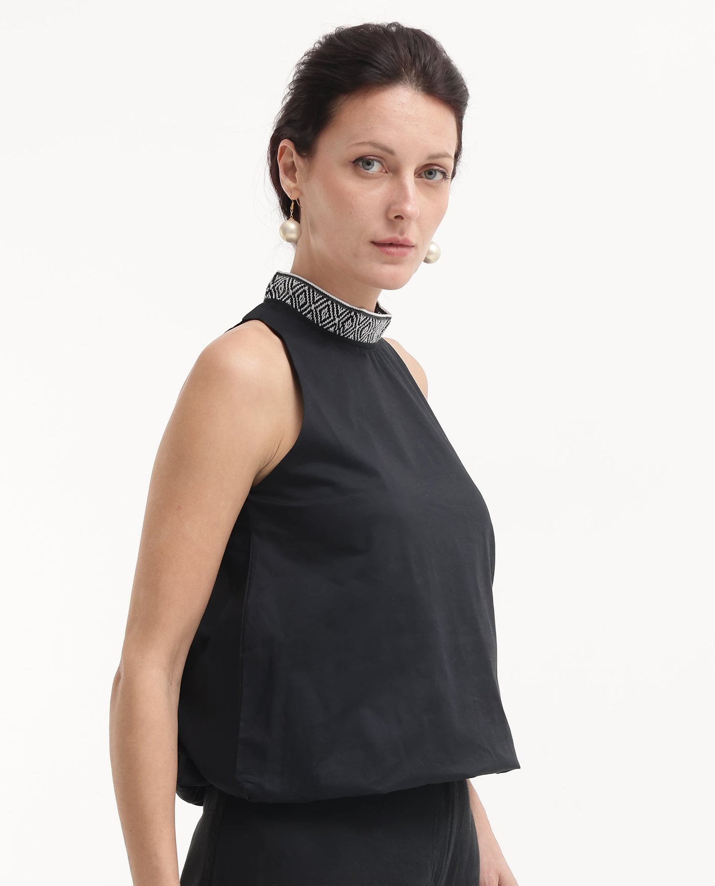 Rareism Women Arezzo-T Black Button Closure Sleeveless Mandarin Collar Balloon Fit Plain Top