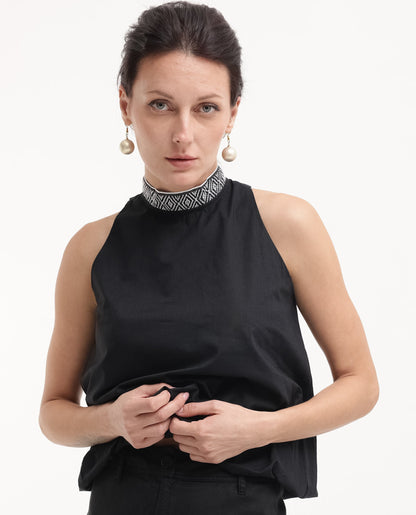 Rareism Women Arezzo-T Black Button Closure Sleeveless Mandarin Collar Balloon Fit Plain Top