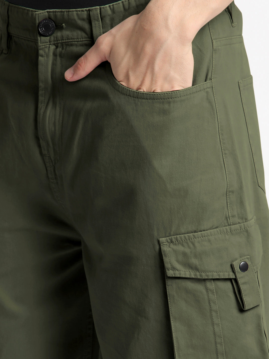 MEN-BAGGY-FIT-CARGO-TROUSERS