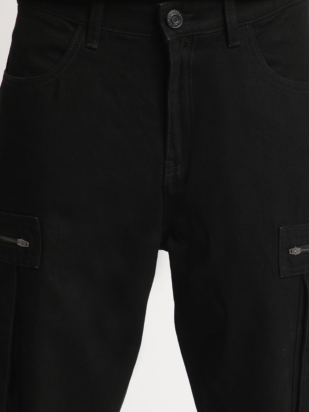 Men Black Straight Fit Solid Cargo Jeans with Zipper Pockets