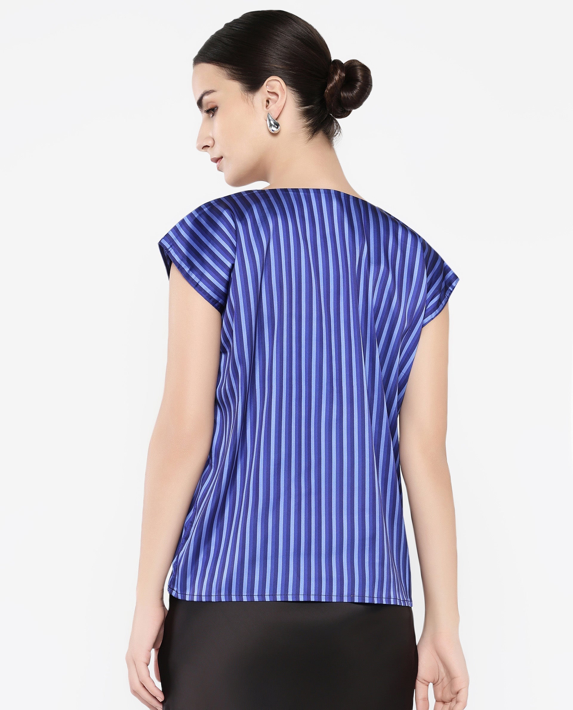 Rareism Women Chinita Blue Extended Sleeve V-Neck Boxy Fit Narrow Stripes Top