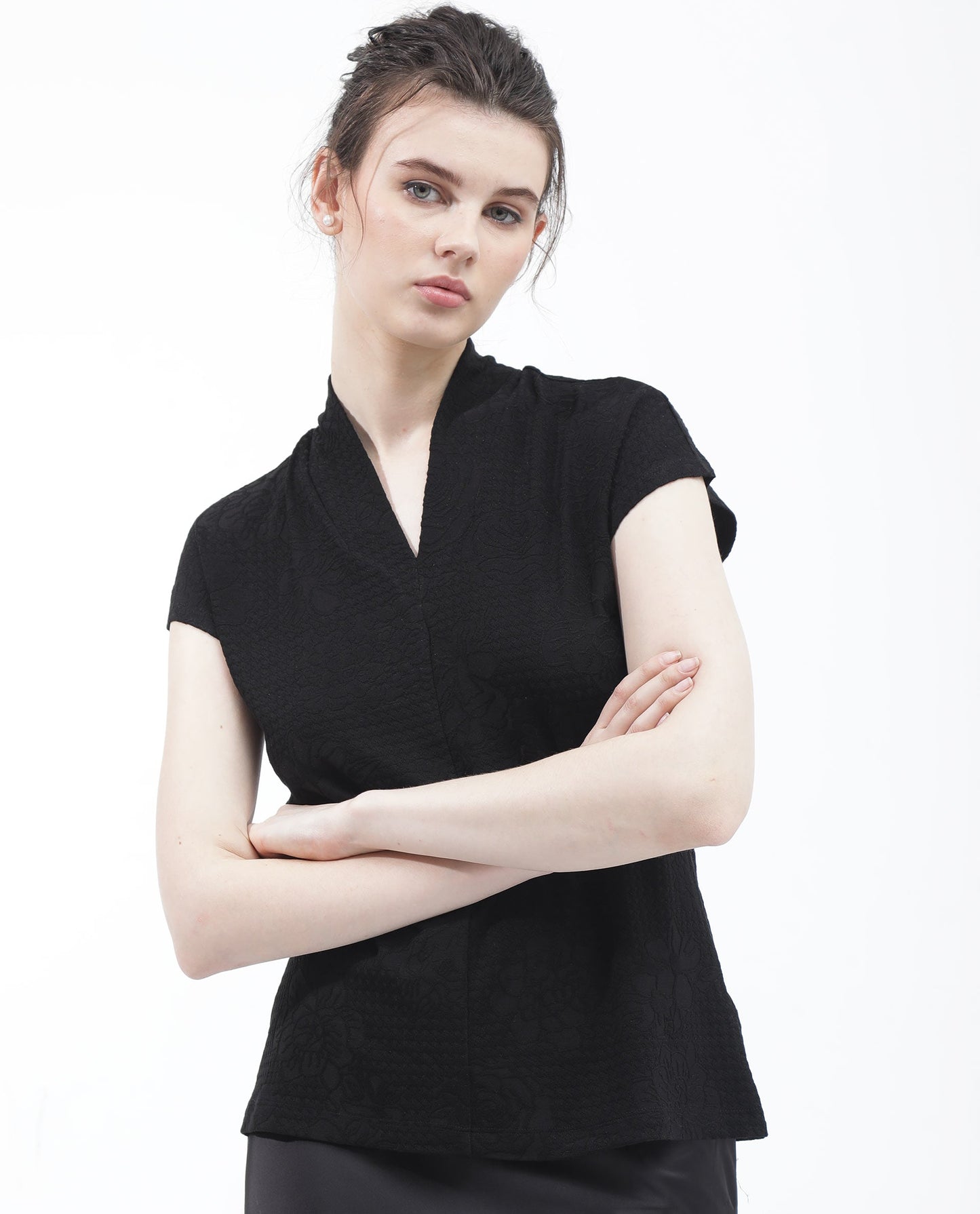 Rareism Women Deone Black Poly Viscose Elastane Fabric Regular Sleeves V-Neck  Boxy Fit Solid Top