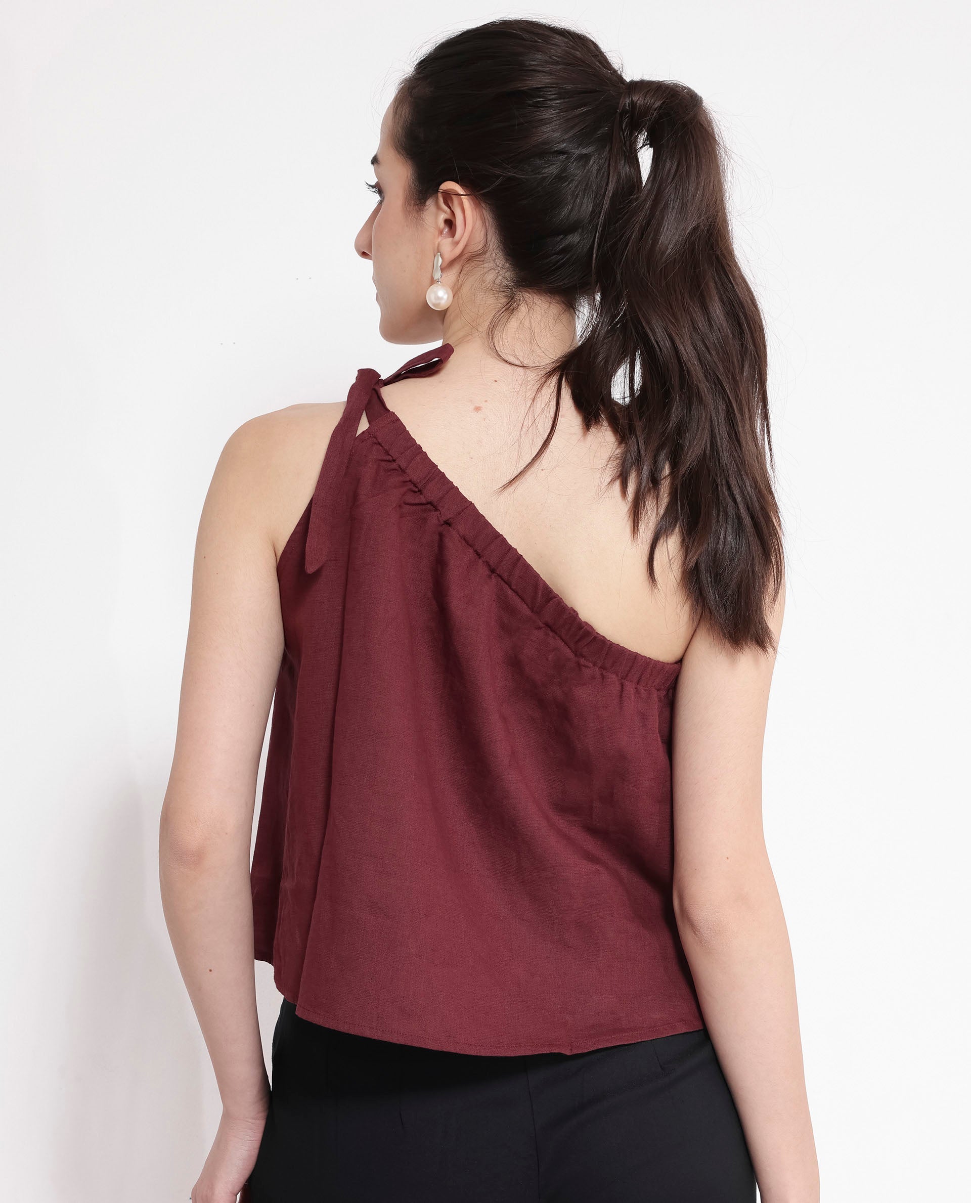 Rareism Women Jarza Maroon One Shoulder Tie Up Plain Cropped Top