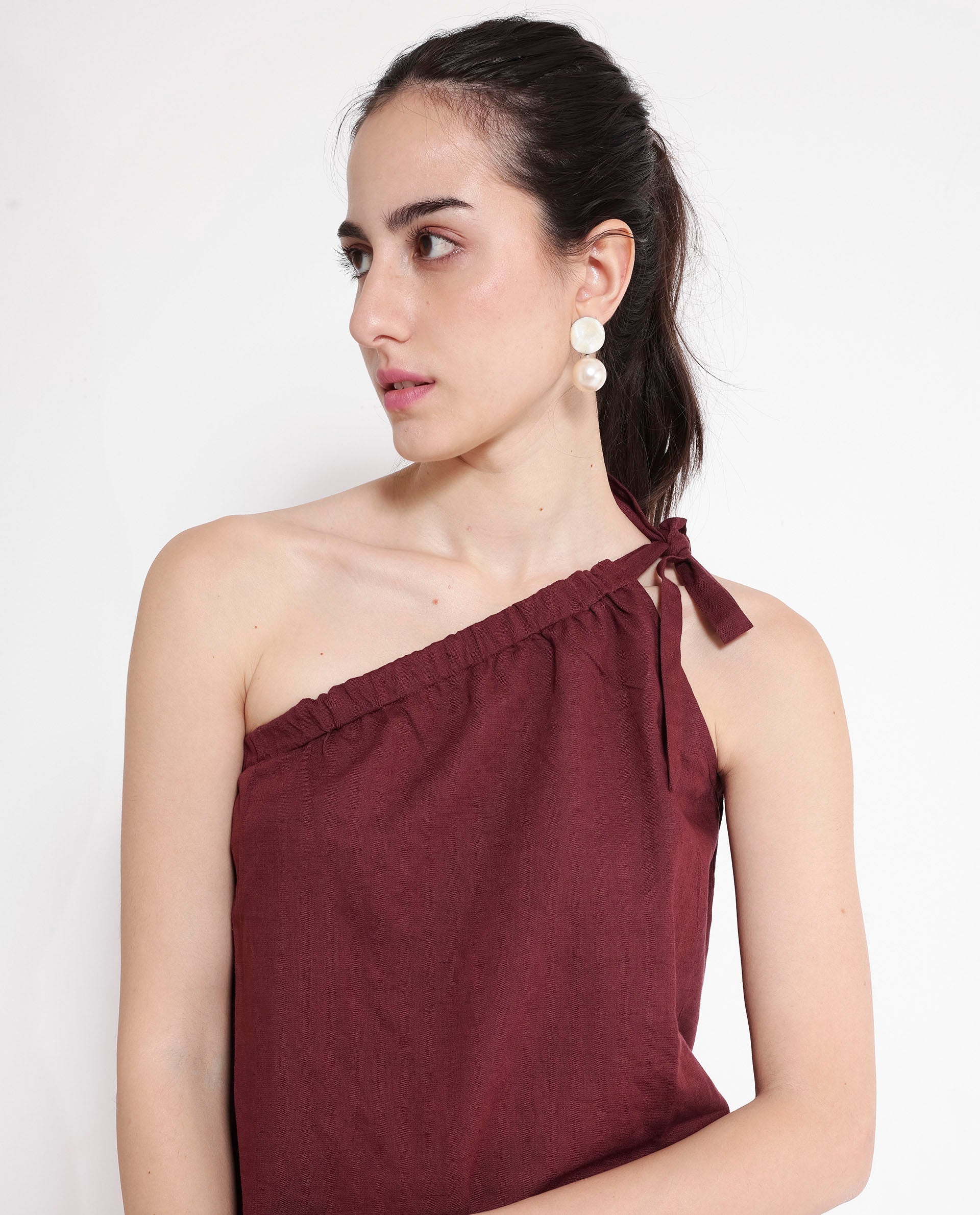 Rareism Women Jarza Maroon One Shoulder Tie Up Plain Cropped Top