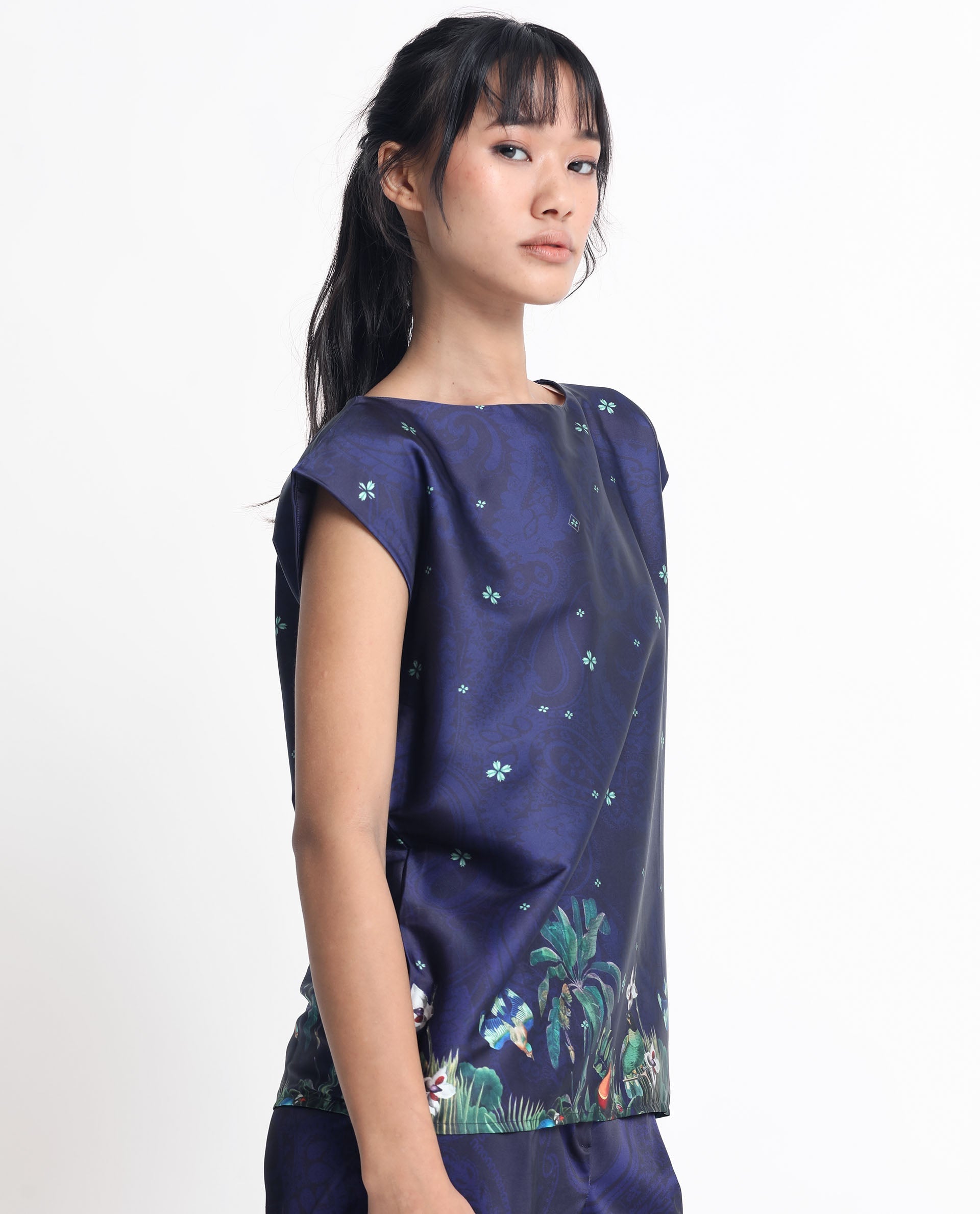 Rareism Women Kern Navy Polyester Fabric Short Sleeves Boat Neck Extended Sleeve Regular Fit Floral Print Top