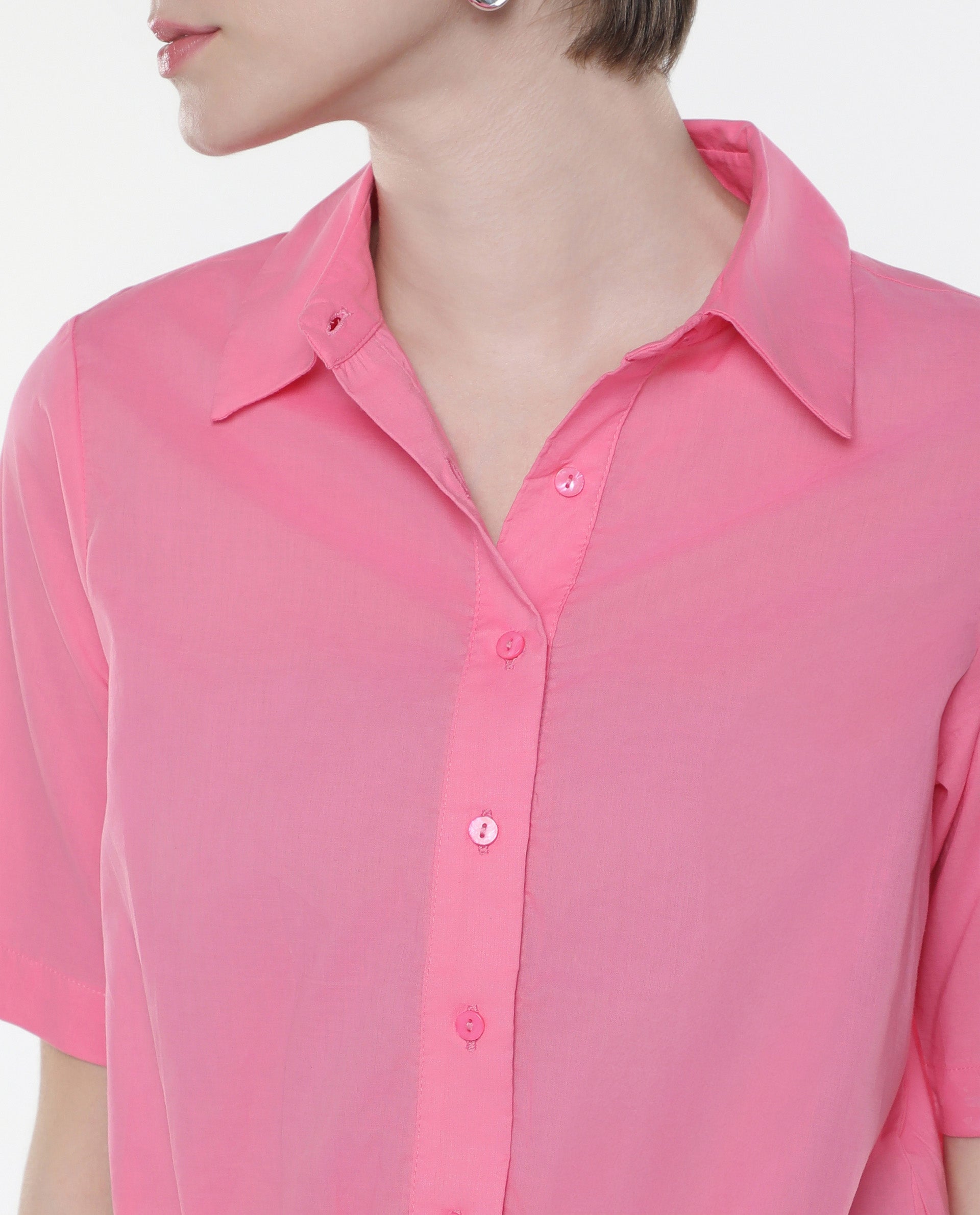 Rareism Women Lakeavi Pink Short Sleeve Collared Neck Button Closure Cropped Plain Top