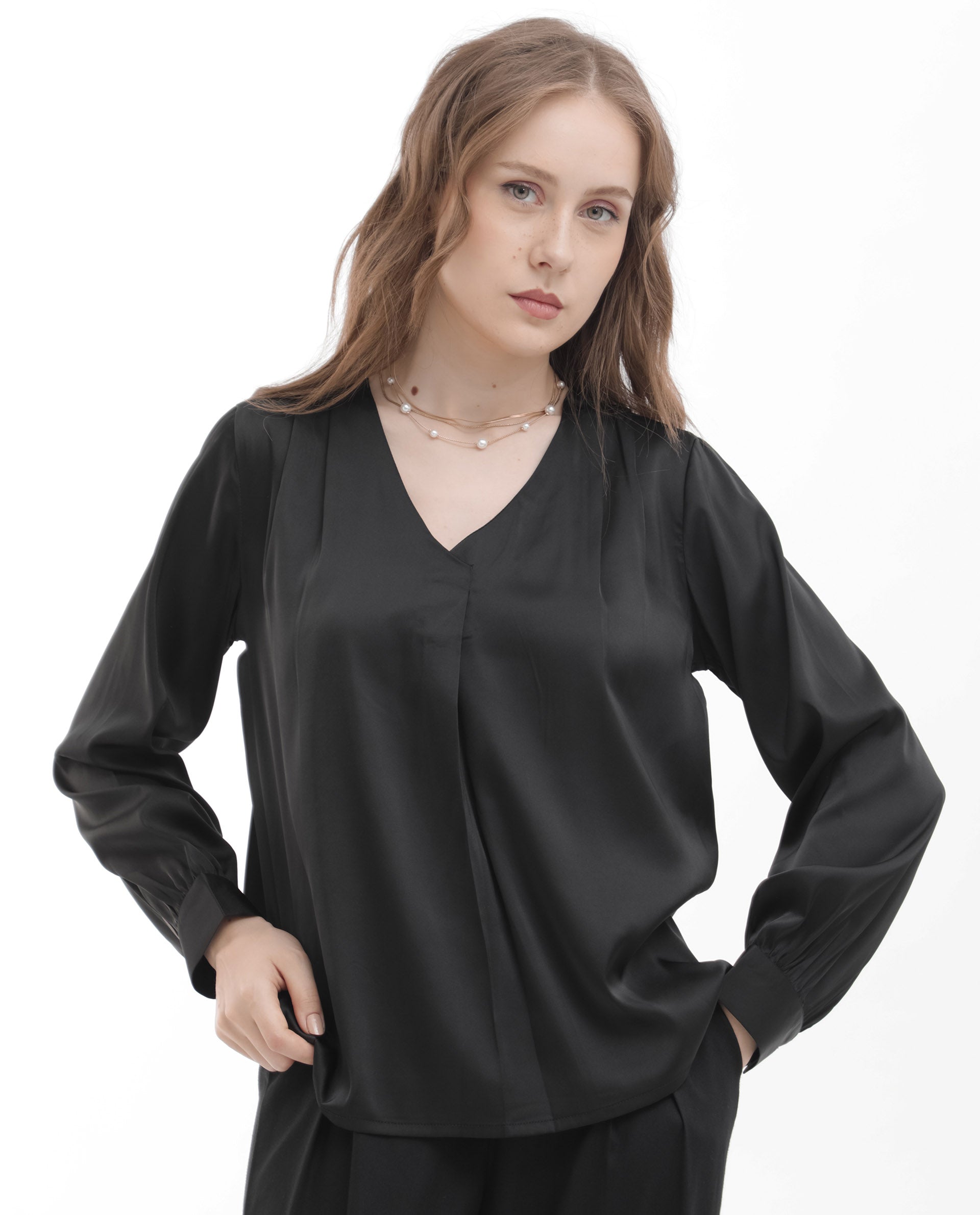 Rareism Women Lohan Black Polyester Fabric Full Sleeve V-Neck Solid Regular Length Top