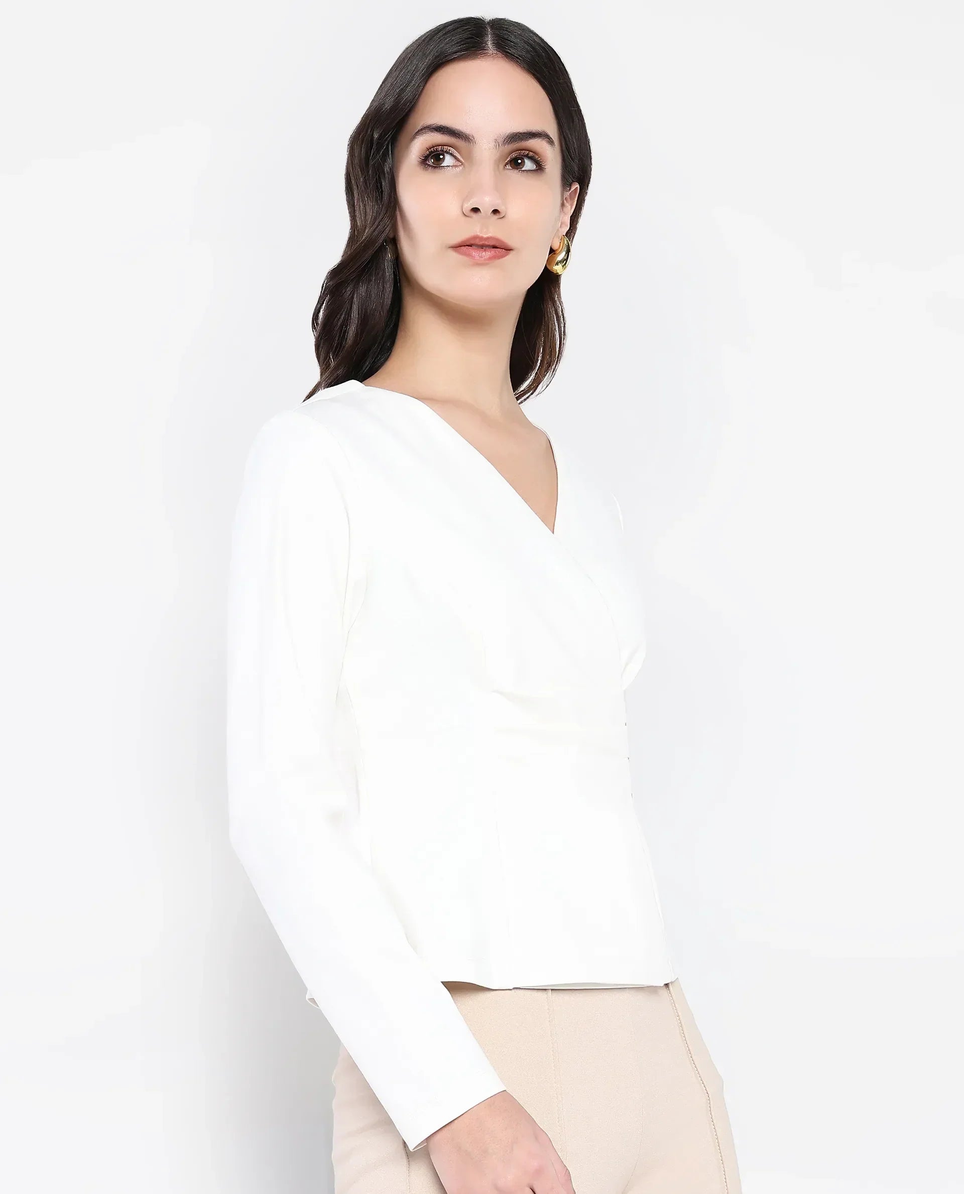 Rareism Women Mellow White Full Sleeve V-Neck Zip Closure Plain Top