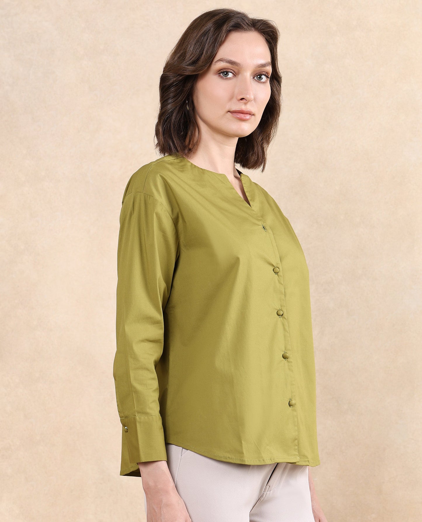 Rareism Women Nagoya Green Cuffed Sleeve Round Neck Button Plain Top