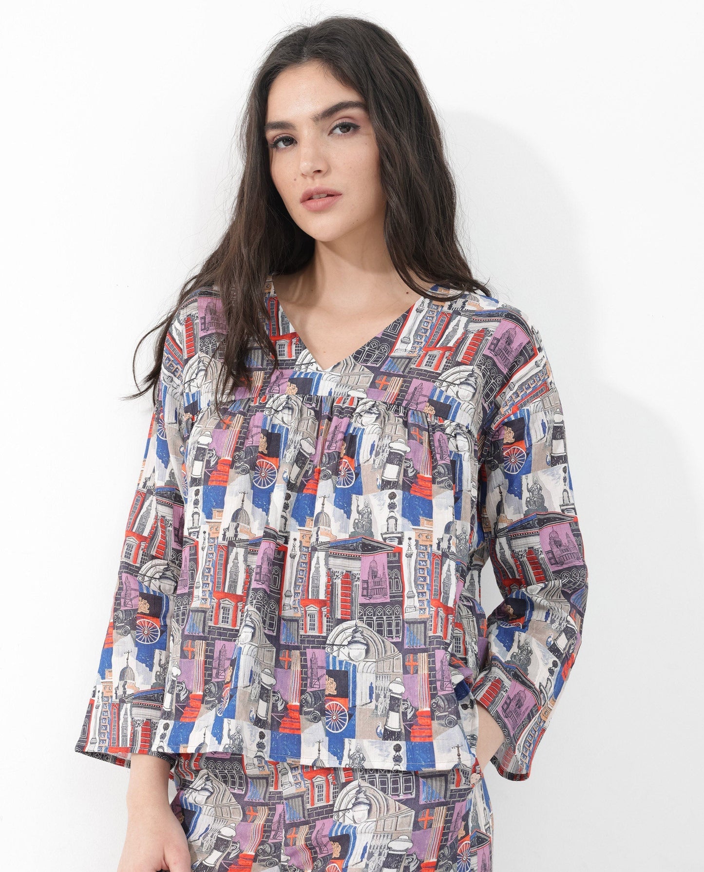 Rareism Women Rinata-T Multi Cotton Fabric Regular Sleeves V-Neck Abstract Print Regular Length Top