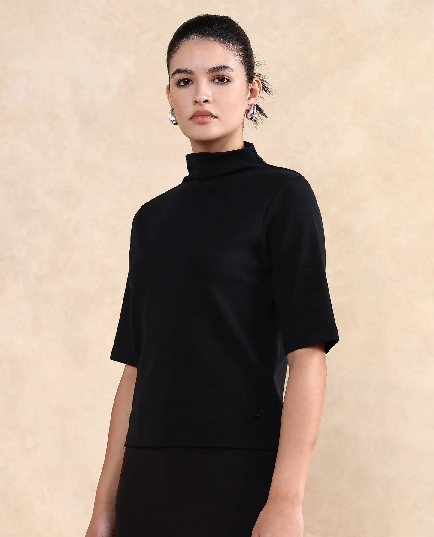 Rareism Women Rohdrio Black Knitted Plain Top