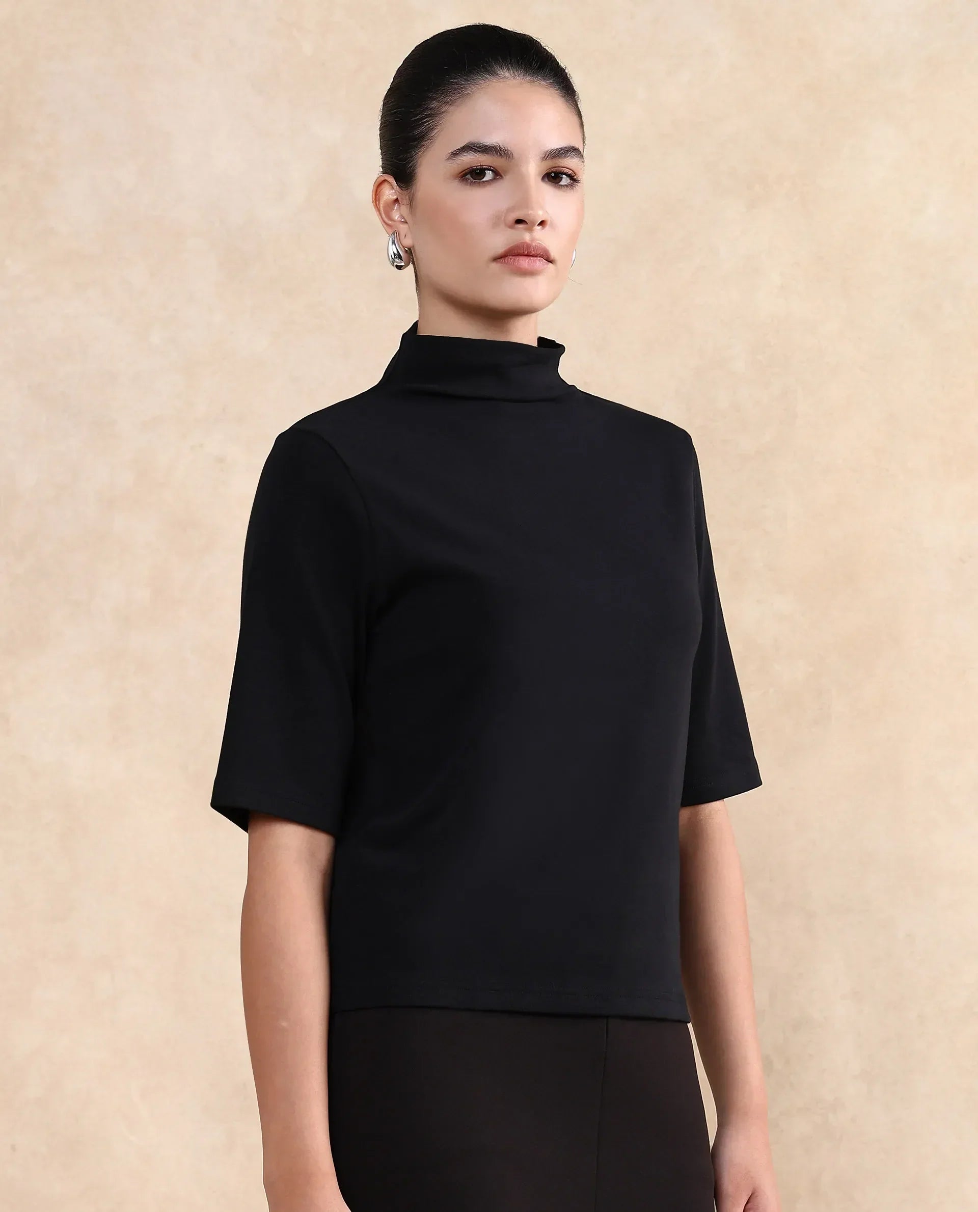 Rareism Women Rohdrio Black Knitted Plain Top