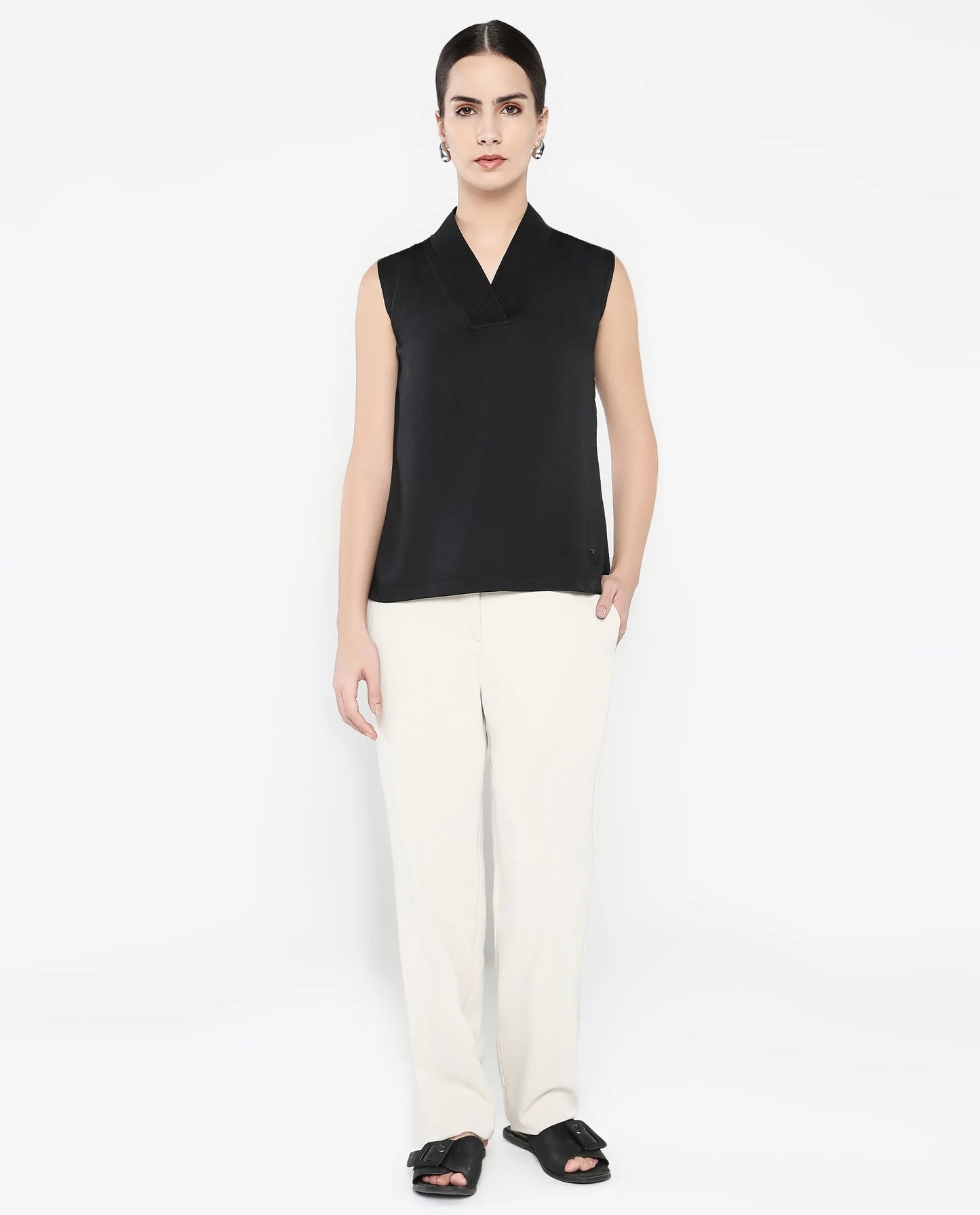 Rareism Women Siyar Black Plain Top