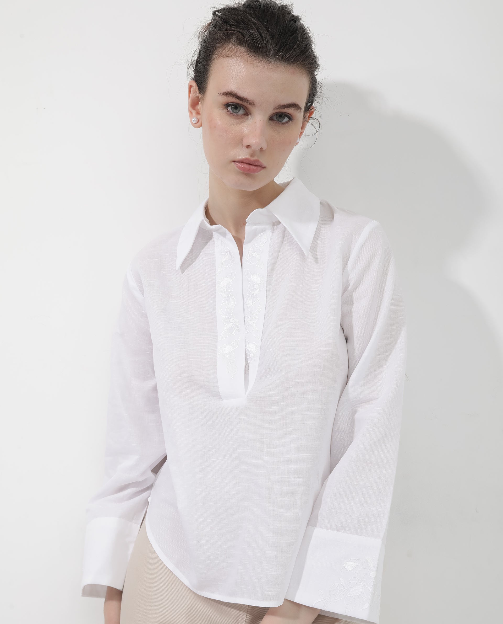 Rareism Women Sofian White Cotton Linen Fabric Regular Sleeves Collared Neck Solid Regular Length Top