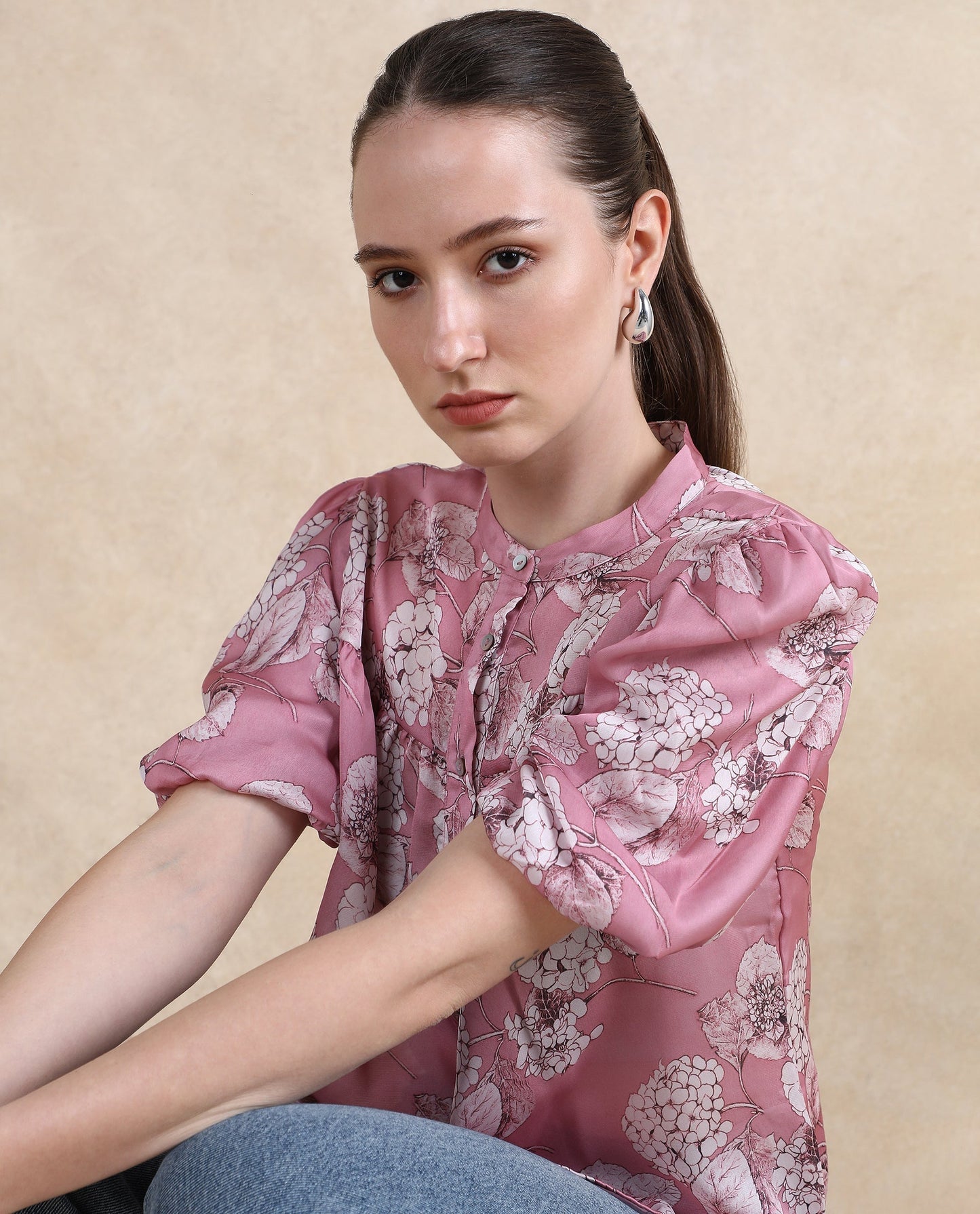 Rareism Women Turino Dusky Pink Balloon Sleeve Mandarin Neck  Floral Print Top