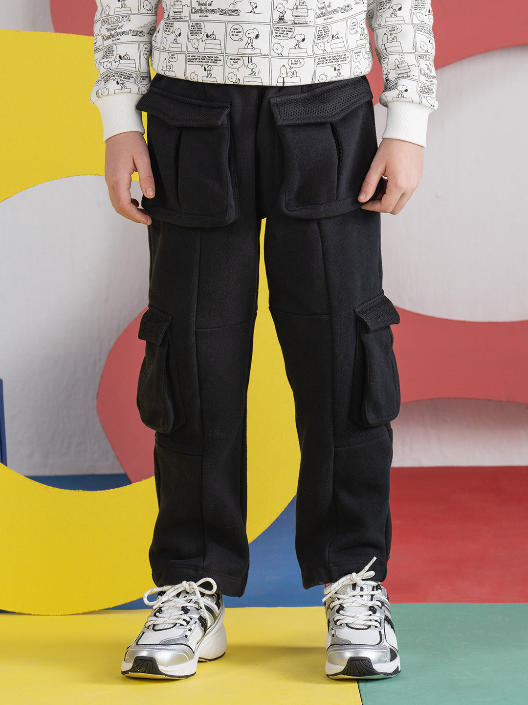 Black Multiple Pockets joggers