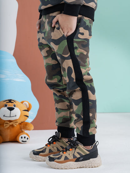 Versatile Camo Print Joggers Set