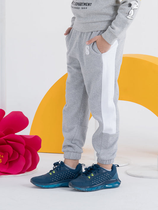 Trendy Unique Contrast Cut And Sew Boys Jogger