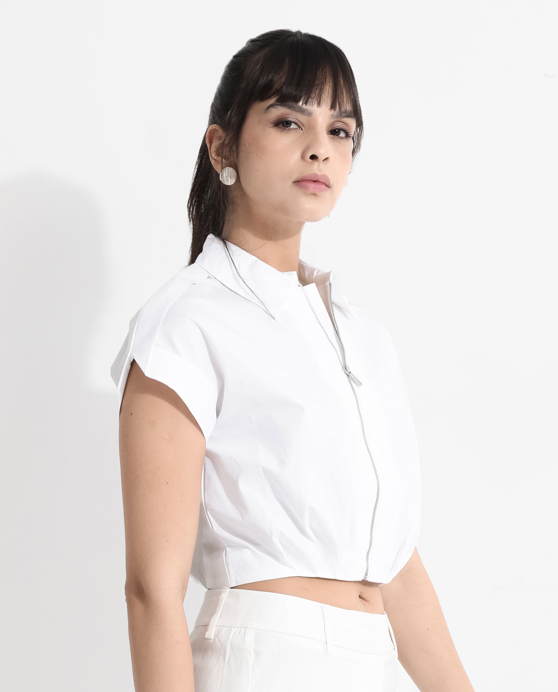 Rareism Women Zuckery White Cotton Poly Fabric Extended Sleeves Collared Neck Zipper Closure Cropped Plain Top